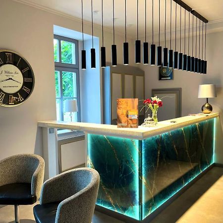 Hotel Zur Kaiserpfalz Wohlmirstedt Eksteriør billede